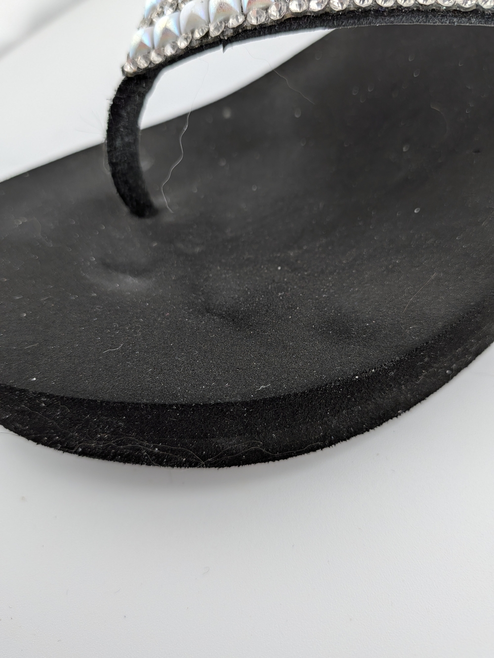 Yellow Box Women's Black Rhinestone V-Strap Sandals - Picture 6 of 6